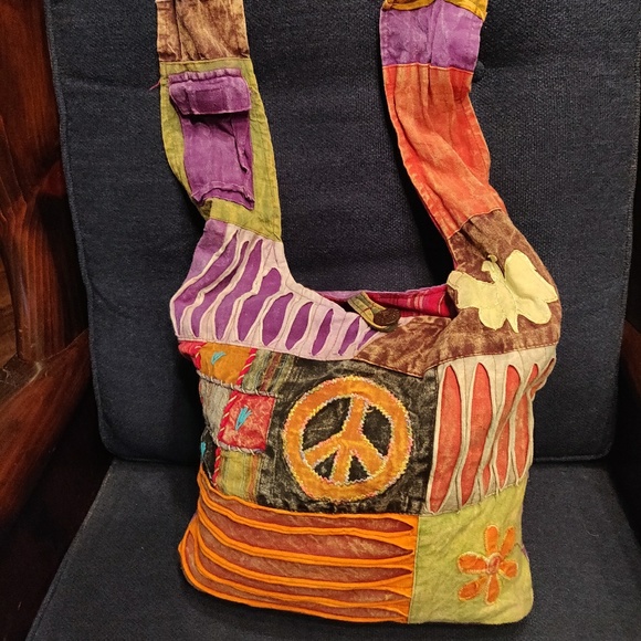 Multicolored oversized crossbody hobo bag - Picture 2 of 8